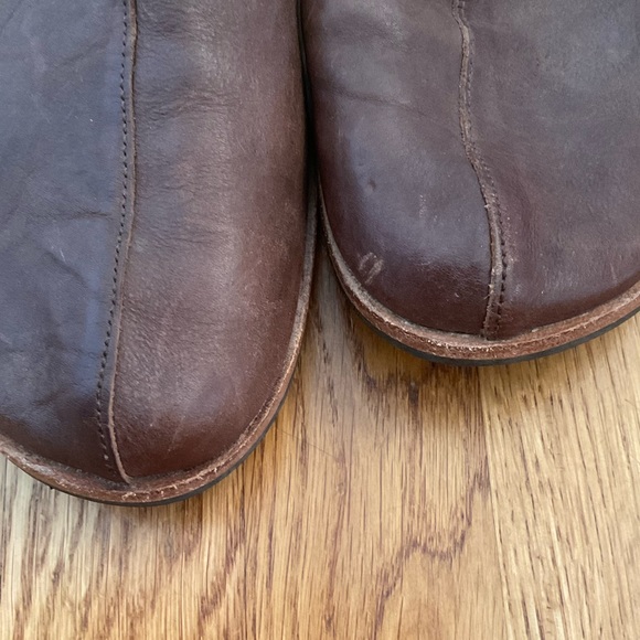 Cliff Dwellers- Hand Made Leather Slip On Shoe. Size Unisex 10 Inches - Picture 4 of 10